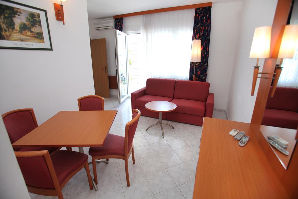 Apartments Mjm Trogir Phòng bức ảnh